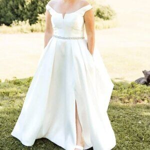 Mori Lee Jean Size 12 Wedding Dress
